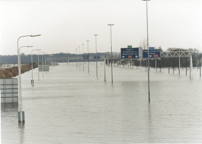 312735 De A2 bij Den Bosch onder water, 1995-01-01