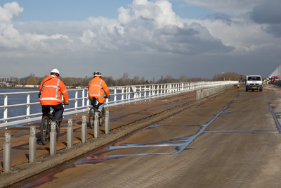 327599 MOERDK-866 - Moerdijkbrug: RWS Noord-Brabant: wegwerkzaamheden, 2008-03-18