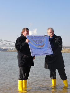 404025 Ondertekening start realisatie project Lent bij Nijmegen, 2011-02-21