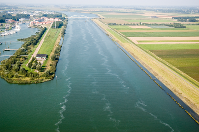 404349 Schelde-Rijnkanaal bij het Volkerak Zoommeer, 2005-09-05