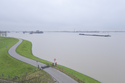 419608 Hoogwater Waal, 2011-01-01