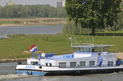 419658 Splitsingspunt Rijn en IJssel bij Westervoort, 2010-05-01