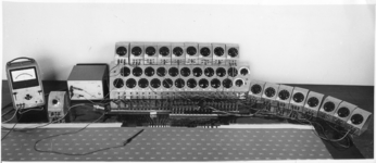468028 Dd008 elektrisch grondwaterstromingsmodel (teledeltosmodel) brouwersdam (1967), 1967-04-24