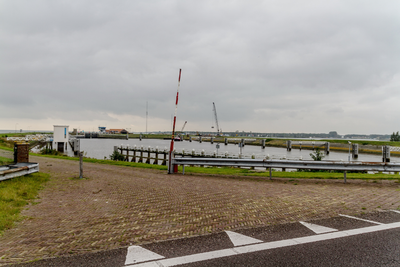 472074 Brug Sluis begin Afsluitdijk bij Den Oever-1, 2014-10-06