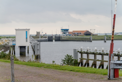 472076 Brug Sluis begin Afsluitdijk bij Den Oever-4, 2014-10-06