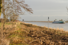 480037 Prinses margrietkanaal - warten-18, 2015-02-10