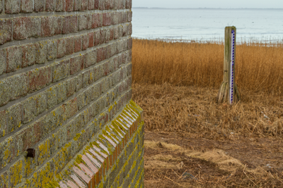 480083 Amsteldiepdijk-waddenzee-rijkspeilschaal-8, 2015-02-17