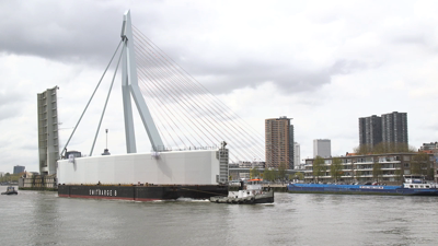 505082 mvi_0040_03 grote schuif naar hollandia - erasmusbrug - doorvaart ponton met schuif (3) -ert-, 2016-01-05