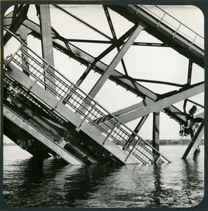 20232033 Keizersveerbrug, 1945