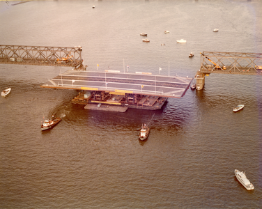 20230835 Moerdijkbrug, ca. 1976