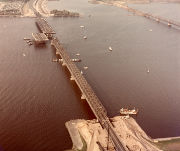 20230894 Moerdijkbrug, ca. 1976