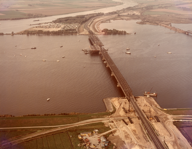 20230900 Moerdijkbrug, ca. 1976
