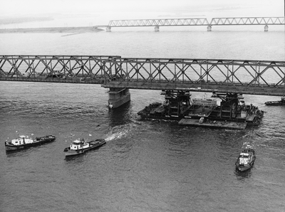20230777 Moerdijkbrug, ca. 1976