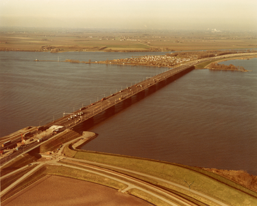 20230958 Moerdijkbrug, ca. 1977