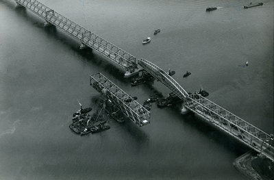 20230552 Moerdijkbrug, ca. 1946
