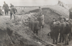 20230033 Dijkherstel tijdens de Watersnoodramp, 1953-02