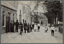 0857 (op achterzijde:) Oudshoorn; Dorpsstraat 1910, 1905-1915