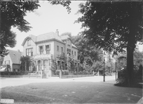 667 Kapjeswelle. Huis: Parkweg 14, gebouwd 1914/1915 voor B.J. Mensink (architect P.E. Albers); bouwaanvrage: ...