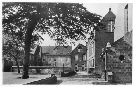 194333 Huize Sint Joseph aan de Lindanusstraat te Roermond