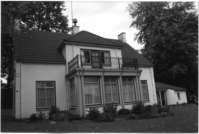 162198 Achterzijde van de oude dokters-villa nabij Huize Kalorama, te Beek bij Nijmegen