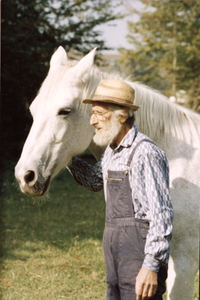 130651 Joop van Limbeek (1921-1994) met zijn paard