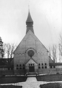 130688 De kloosterkapel bij het Sint Dominicuscollege in Neerbosch bij Nijmegen