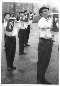 130698 Dominicuscollege in Neerbosch bij Nijmegen: trompettisten van de Harmonie en drumband van het Sint Dominicuscollege