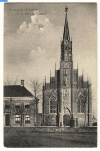 146099 Kerk en oude pastorie Sint Bernardus, Rijndijk 108, Hazerswoude-Rijndijk
