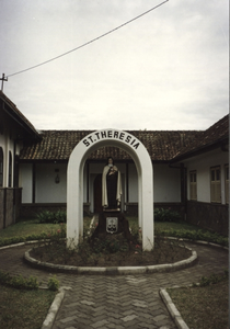 146162 Het huis van de karmelzusters te Lembang, gelegen in de provincie Bandung, West-Java (Indonesië)