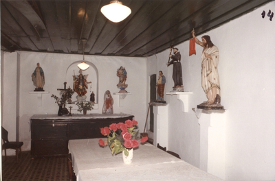 146203 Interieur van de zijkapel van de parochiekerk MATRIZ SÃO MIGUEL te Itacaré, Bahia (Brazilië)
