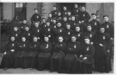 276137 Passionisten van de studie 1e- en 2e-jaars filosofie en 2e- en 3e-jaars theologie van het klooster Mater ...