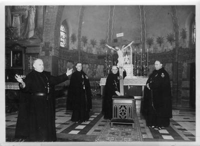 276196 Sluiting van de Volksmissie bij de passionisten in klooster Maria-Hoop (Echt)