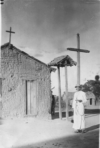 187064 Een lemen kapel in het binnenland van Juazeiro (Brazilië)