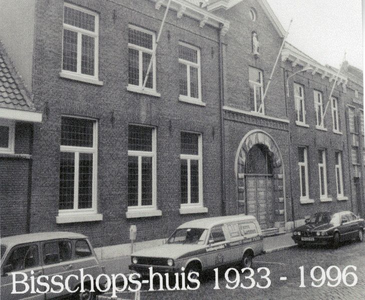 112072 Bisschopshuis, Paredisstraat 10, Roermond