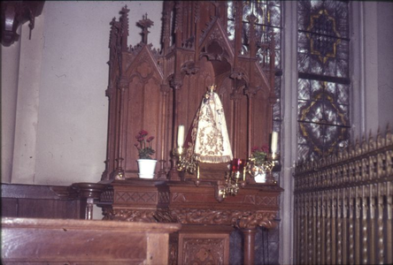 166188 Mariabeeld in kapel van klooster Soeterbeeck
