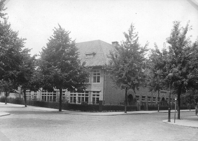 174324 Exterieur Montessorischool van de zusters te Eindhoven
