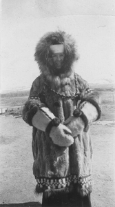 175556 Zuster in de missie van Alaska