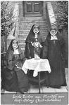 258347 De zusters Agneta, M. Helene en Córnelie van het moederhuis vertrekken als eerste missiezusters naar ...
