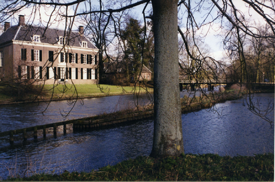  Oud Amelisweerd gezien vanaf jaagpad langs de Kromme Rijn