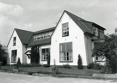  Villa 'Bloemerwaard', na de verbouwing in 1954.