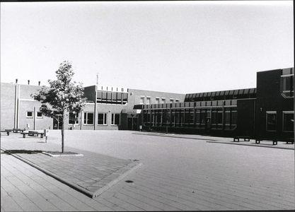  De nieuwbouw van de St. Antonius MAVO.