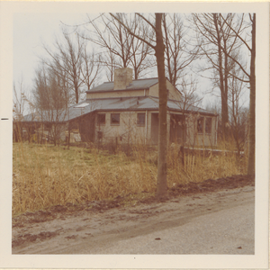  De woning van J. Moesman gezien vanaf de Lange Uitweg.