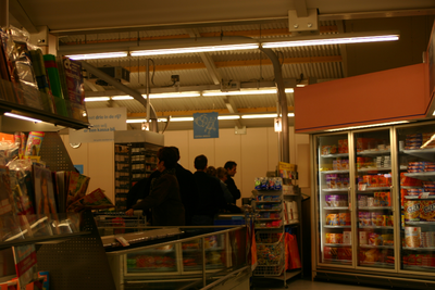 De tijdelijke winkel van Albert Heijn in Houten-Zuid
