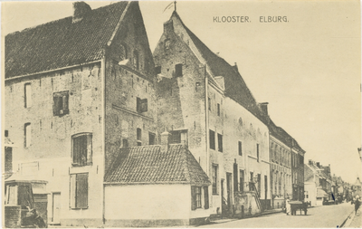 Nr.: 111 - Klooster Elburg Ansichtkaart met afbeelding van oude Stadhuis (voormalig St. Agnietenklooster)