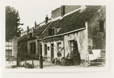 1144 - Muurhuisjes Oosterwalstraat