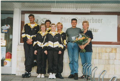 2842 - Fitness club Oosterwolde werd gesponsord door bakker Cris Spijkerboer.