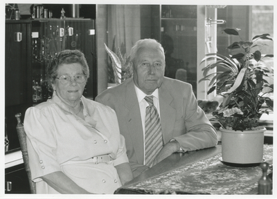 2725 - De heer en mevrouw Holstege zijn 50 jaar getrouwd.