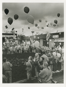 4096 - Ballonwedstrijd bibliotheken in Elburg