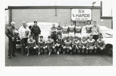 3771 - Installatiebedrijf Gebroeders Struik sponsor van elftal A1 van voetbalvereniging 't Harde.