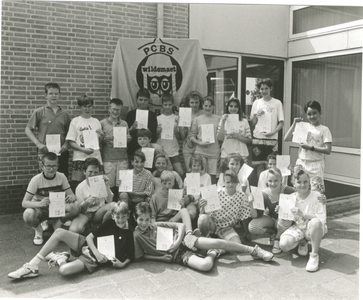 4788 - Uitreiking EHBO diploma's bij de Wildemaetschool.